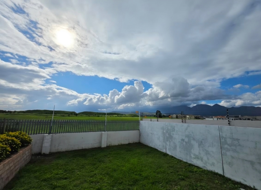 To Let 3 Bedroom Property for Rent in Fairview Golf Estate Western Cape
